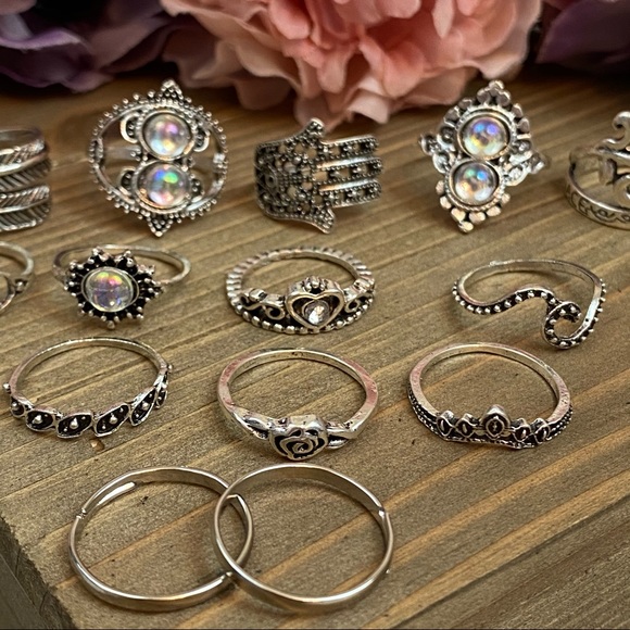 16 Pcs Boho Black & Silver Crystal Gem Ring Set - Picture 10 of 14